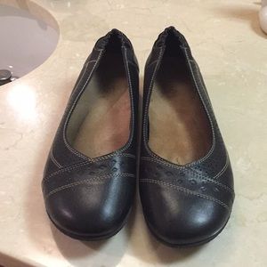 Taos Leather Flats